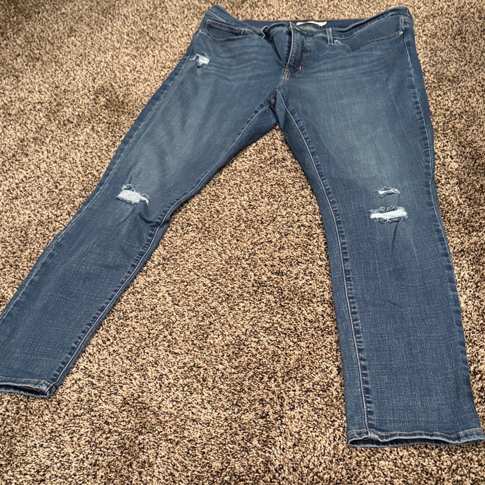 Levi's Distressed Blue Skinny Jeans